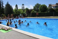 Piscina casa de colónias les Tallades