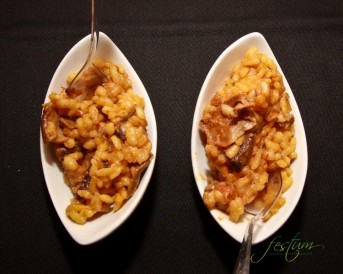 Barca de rissotto de setas en aceite de trufa